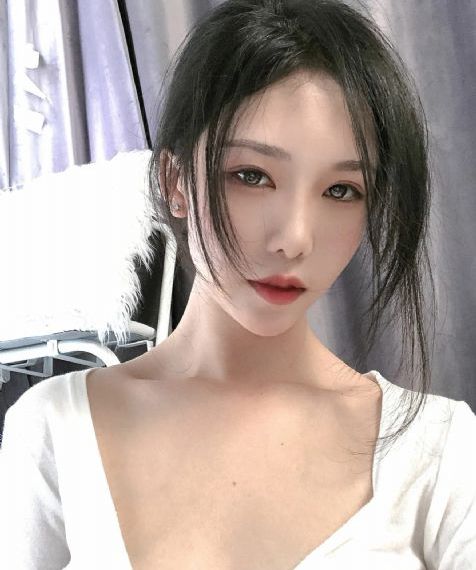 我邻居的老2婆免费观看